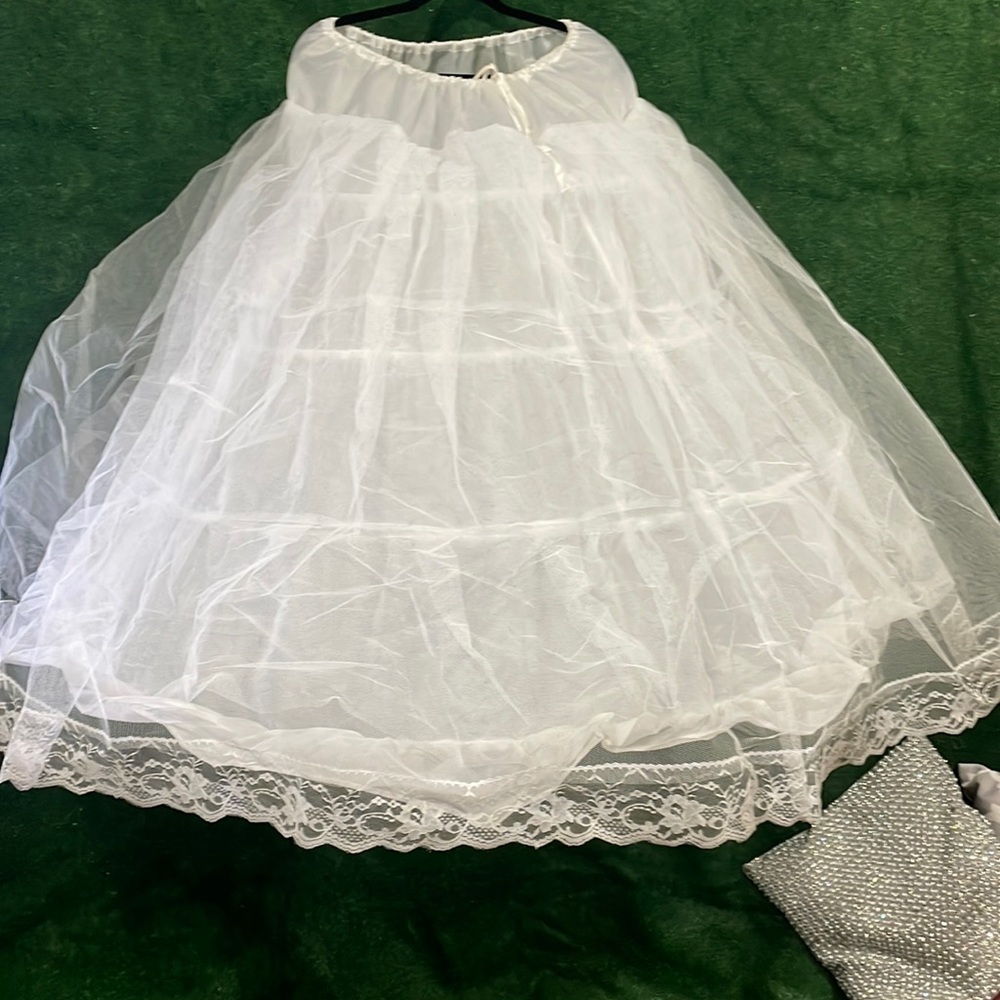 4 hoop Crinoline
